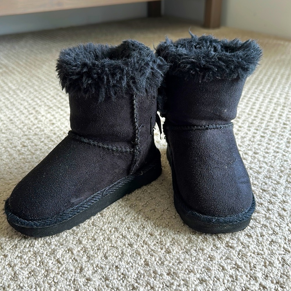 Winter boots for toddler